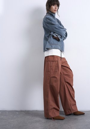 CARO CARGO TROUSER - Cargo trousers - rust