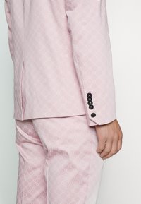 Twisted Tailor KEIL  - Costume - dusty pink