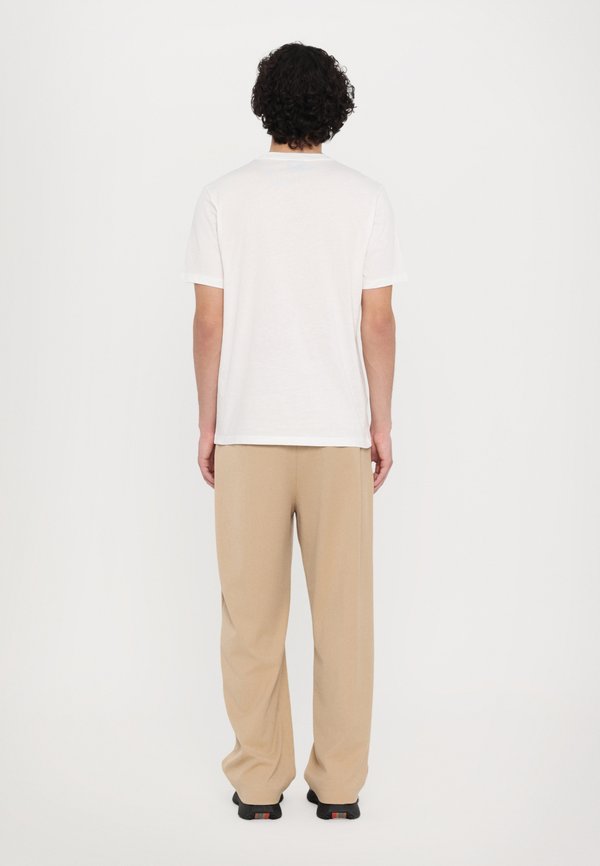 CACTUS LINE UP - Print T-shirt2