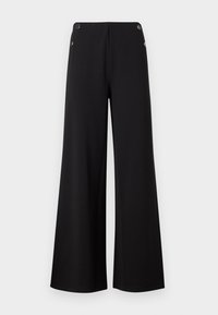 Zwarte wijde broek van gladde stof, met twee goudkleurige accenten op de taille. Eenvoudig, modern ontwerp met een klassieke snit.