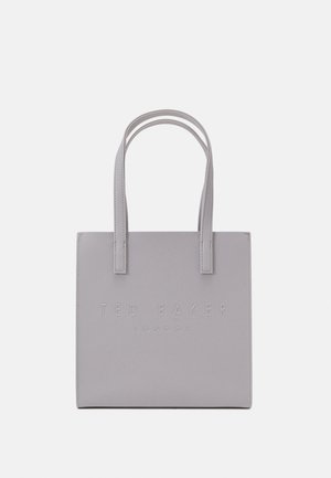 Borsa a tracolla in finta pelle grigia con due manici, logo impresso "TED BAKER LONDON" sul davanti, forma quadrata, design minimalista, superficie strutturata.