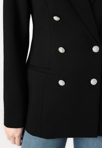 Good American PONTE EMBELLISHED DOUBLE BREASTED  - Suknjič - black