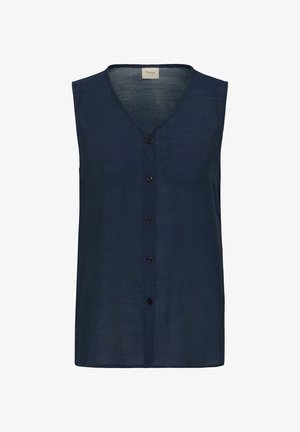 Mørkeblå ærmeløs bluse med V-udskæring, der har en frontknaplukning og en blød, let stofstruktur.