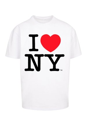 Fehér pamut póló rövid ujjakkal, a mellrészen feltűnő fekete "I NY" felirattal és piros szív alakú motívummal, klasszikus kerek nyakkivágással.