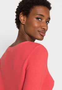 TOM TAILOR NEW OTTOMAN - Pullover - smooth papaya red