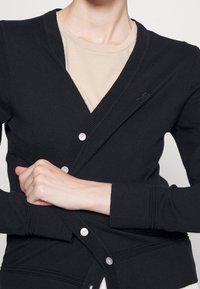 GANT Kofta - black