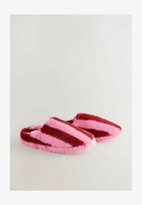 Selected, pink stripe