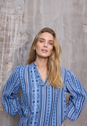 PULZ PZALEXIS - Palaidinė - della robbia blue