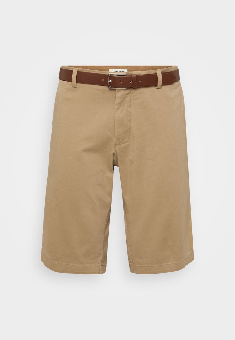 Beige bomulds-shorts med flad front, brun læderbælte og lige ben-design. Har bæltestropper og en glat, ikke-struktureret overflade.