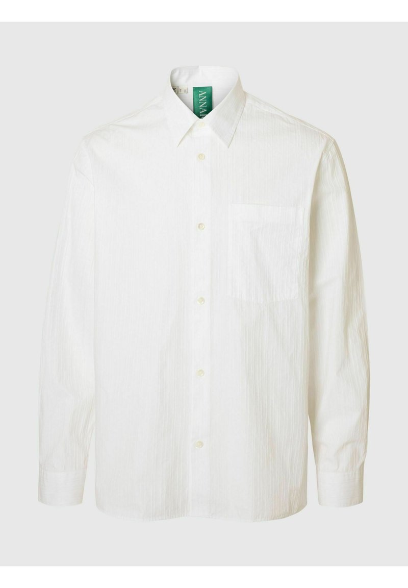 Weißes Hemd mit langen Ärmeln und Knopfleiste, mit einer Tasche auf der linken Brustseite und dezenter vertikaler Streifenmusterung. Hergestellt aus leichtem Baumwollstoff.