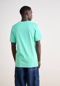 Jordan JUMPMAN CREW - Základné tričko - emerald rise/(white)