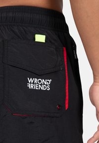 Wrong Friends FAST LIFE - Zwemshorts - zwart