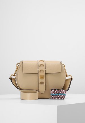Axelremsväska - nude