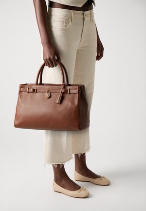 AMERICAN ICON TOTE - Sac à main - winter cognac