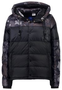 Vadderad svart jacka med blommönster på överdelen, justerbar huva, tryckknappar och elastiska manschetter. Har logotyp på tyget.