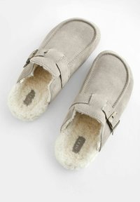 Next Matalakantaiset pistokkaat - grey