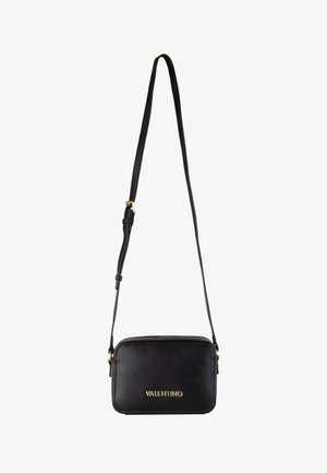 Bolso rectangular negro de bandolera con logo "Valentino" dorado y correa ajustable con hebilla dorada.