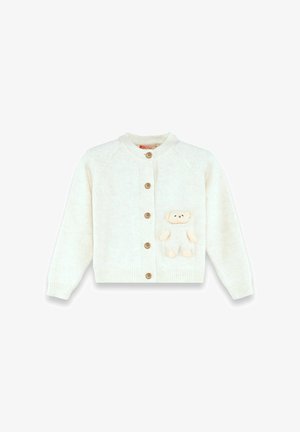 Cardigan enfant blanc en tricot avec des boutons marron et un petit ours en peluche cousu en bas à droite.