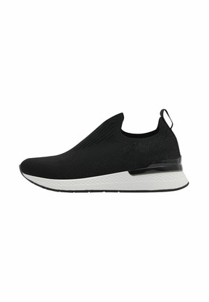 Sorte sportsko med slip-on design, tekstureret strikoverdel, hvid sål og en sort accent ved hælen.