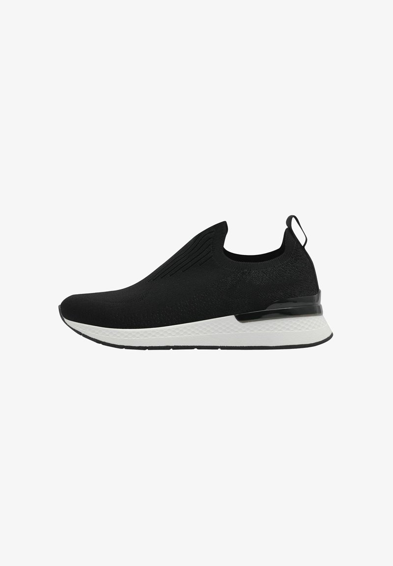 Scarpe da ginnastica nere con design slip-on, superiore in maglia testurizzata, suola bianca e un accento nero sul tallone.