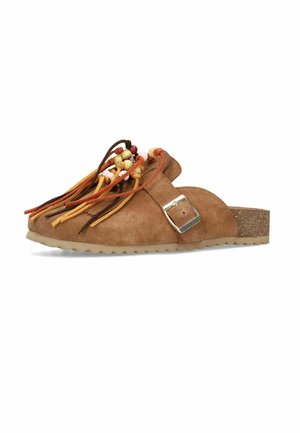 Brown suede slip-on clog with silver buckle, decorated with multicolored leather fringes and wooden beads on top.