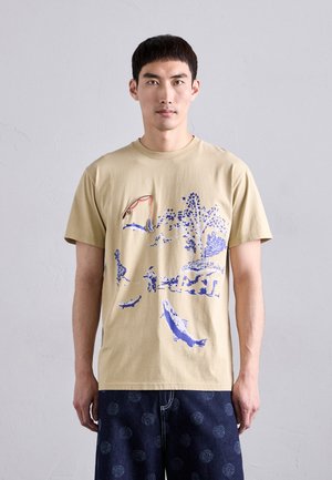FISHING ROD TEE - T-shirt imprimé - mojave