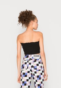Monki Top - black