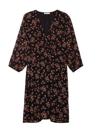 Vestito nero floreale caratterizzato da una profonda scollatura a V, maniche a tre quarti e arricciature in vita. Il tessuto ha una consistenza leggera e fluida.