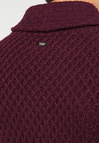 Petrol Industries Kofta - bordeaux