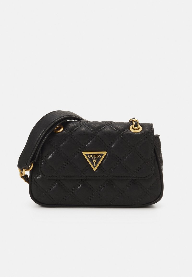Borsa a tracolla nera trapuntata con un logo triangolare dorato sulla parte anteriore. Dotata di una tracolla e una pelle esterna testurizzata.