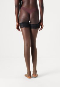 LUNELLE STU - Overkneestrümpfe - pow black