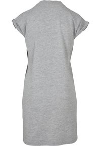 Robe grise à manches courtes en jersey doux. Présente une coupe décontractée et un col rond, avec des manches repliées et un ourlet droit.