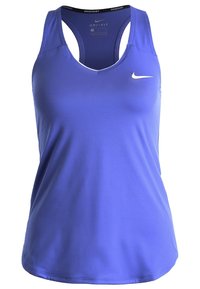 Blå atletisk tanktopp i slät Dri-FIT-material. Har en V-ringning och racerback-design, med en liten vit Nike-logga fram.