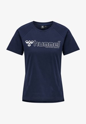 Marinblå bomullströja med korta raglanärmar. Har en vit logo och text på framsidan. Slät textur och klassisk passform.