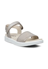 Lichtgrijze sandaal met open tenen, verstelbare enkelriem en gevoerde witte zool, ontworpen voor comfort en casual gebruik.