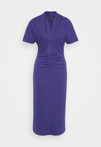 Fialové midi šaty vyrobené z hladké tkaniny. Mají krátké rukávy, hluboký výstřih do V a nařasené detaily v pase. Jednoduchý design.
