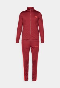 Unselected, cardinal/racer red