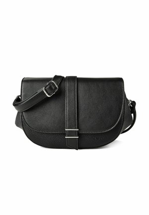 Sac bandoulière en cuir noir avec un rabat incurvé, une sangle réglable et un détail de boucle verticale centrale sur fond blanc.