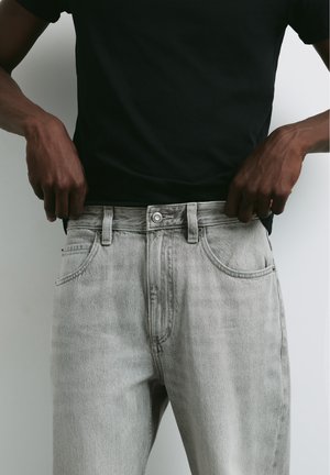 PULL&BEAR, BAGGY - JEANS - Baggy Jeans - dark grey