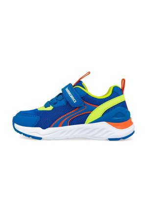 Scarpa da ginnastica per bambini blu e giallo neon con accenti arancioni, tessuto in rete, suola bianca e cinturino in Velcro con la scritta "Biomecanics".