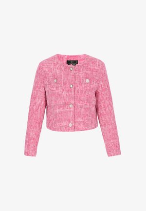 Różowy żakiet z tweedu o krótkim kroju, długimi rękawami, okrągłym dekoltem, zapięciem z przodu na pięć guzików oraz dwoma naszywanymi kieszeniami.