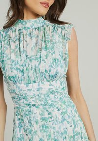 Alma en Pena Vestido informal - verdes