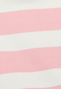 Damart RAYÉ - Camiseta de manga larga - rose rayé