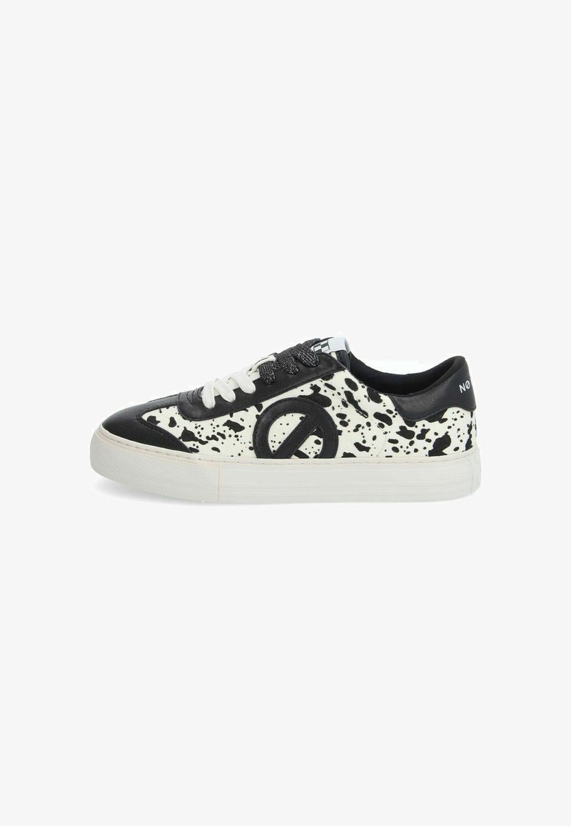 Black and white sneaker with a splash pattern, leather and rubber materials, featuring black laces and a circular logo on the side.