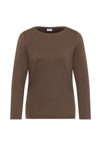Hnědý top s dlouhým rukávem vyrobený z měkké bavlněné látky. Má kulatý výstřih a přiléhavý střih bez dalších vzorů nebo doplňků.