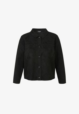 Veste en daim noir avec un col à revers, des boutons-pression à l'avant, deux poches poitrine et des manches longues. Texture lisse, détails minimalistes.