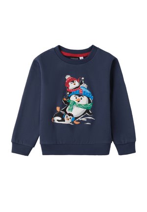 Le sweat-shirt bleu marine présente un motif imprimé de trois manchots en tenue d'hiver, y compris des chapeaux et des écharpes, avec des poignets et un ourlet côtelés.