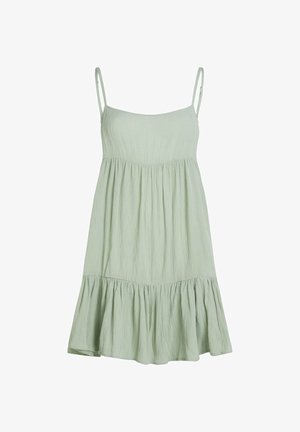 Vestido sin mangas de color verde claro con tejido texturizado, corpiño ajustado y falda acampanada con un volante en la parte inferior.