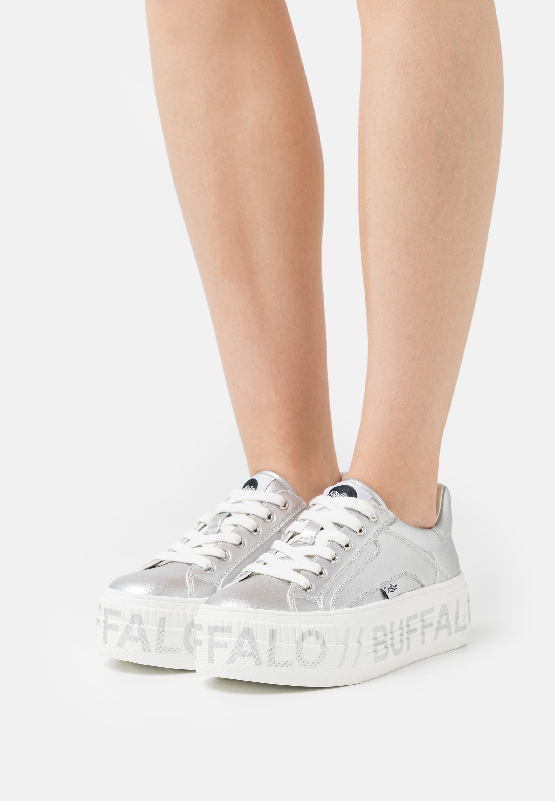super buffalo scarpe