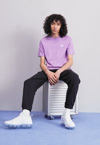 Nike Sportswear M NK CLUB+ FT CF PANT LBR - Träningsbyxor - black